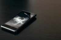 Telefoonreparatie in Amsterdam, in de stad of online?